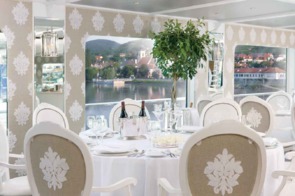 River Beatrice restaurant