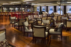 AmaWaterways AmaDara lounge