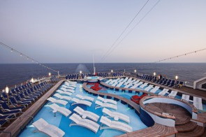 Holland America Line cruises - MS Rotterdam pool deck