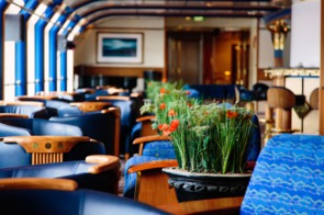 Hurtigruten - MS Nordnorge lounge