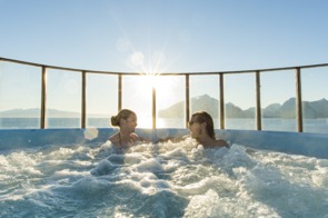 Hurtigruten - MS Midnatsol Jacuzzi