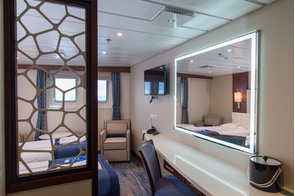 Quark Expeditions - Ocean Adventurer - Deluxe Cabin