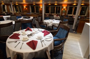 Quark Expeditions - Ocean Adventurer - Dining Room