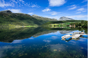 Eidsvatnet lake, Eidsdal, Norway