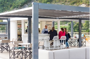 Crystal River Cruises - Pop-up bar