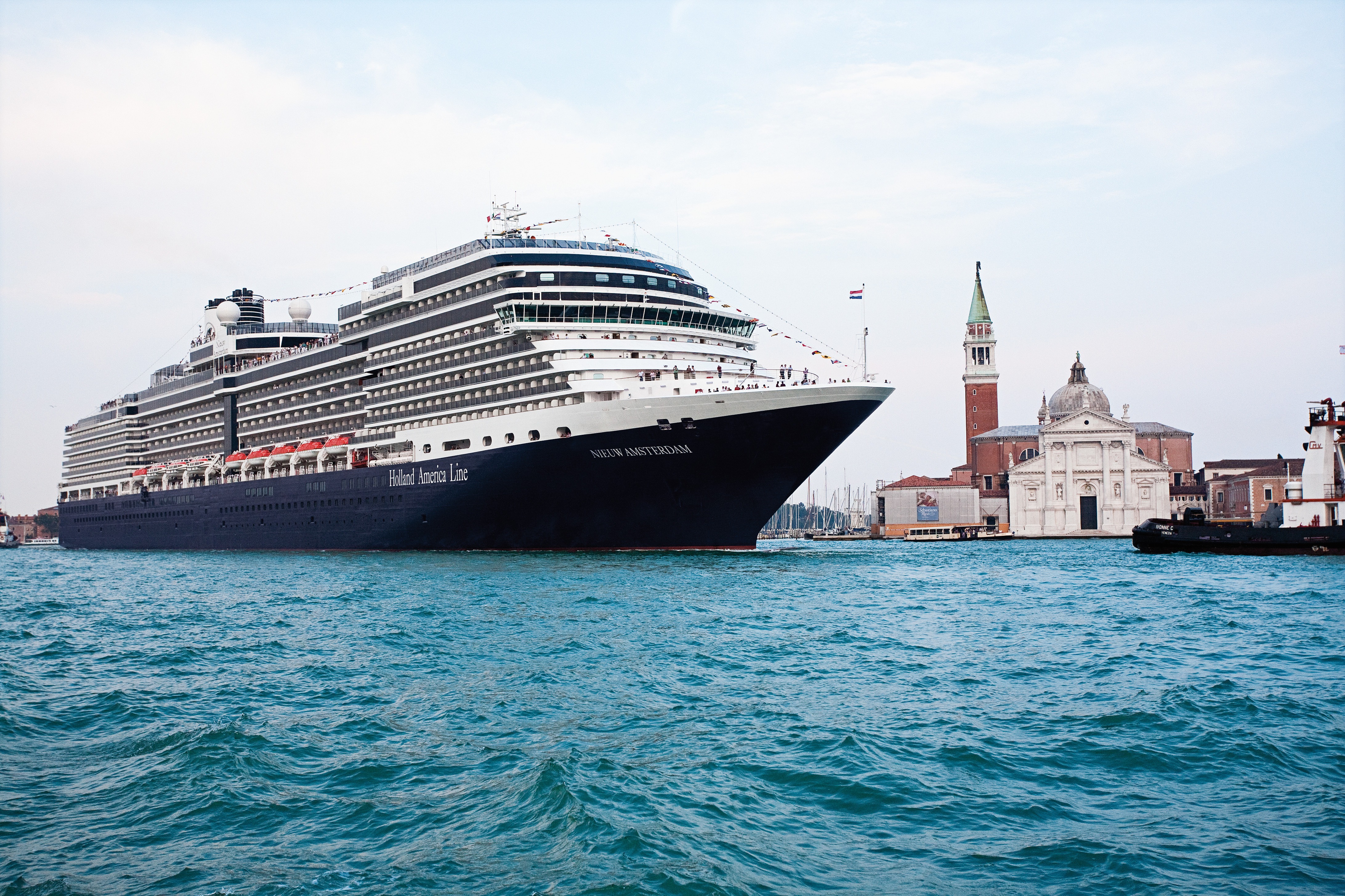 Holland America Line cruises - MS Nieuw Amsterdam in Venice