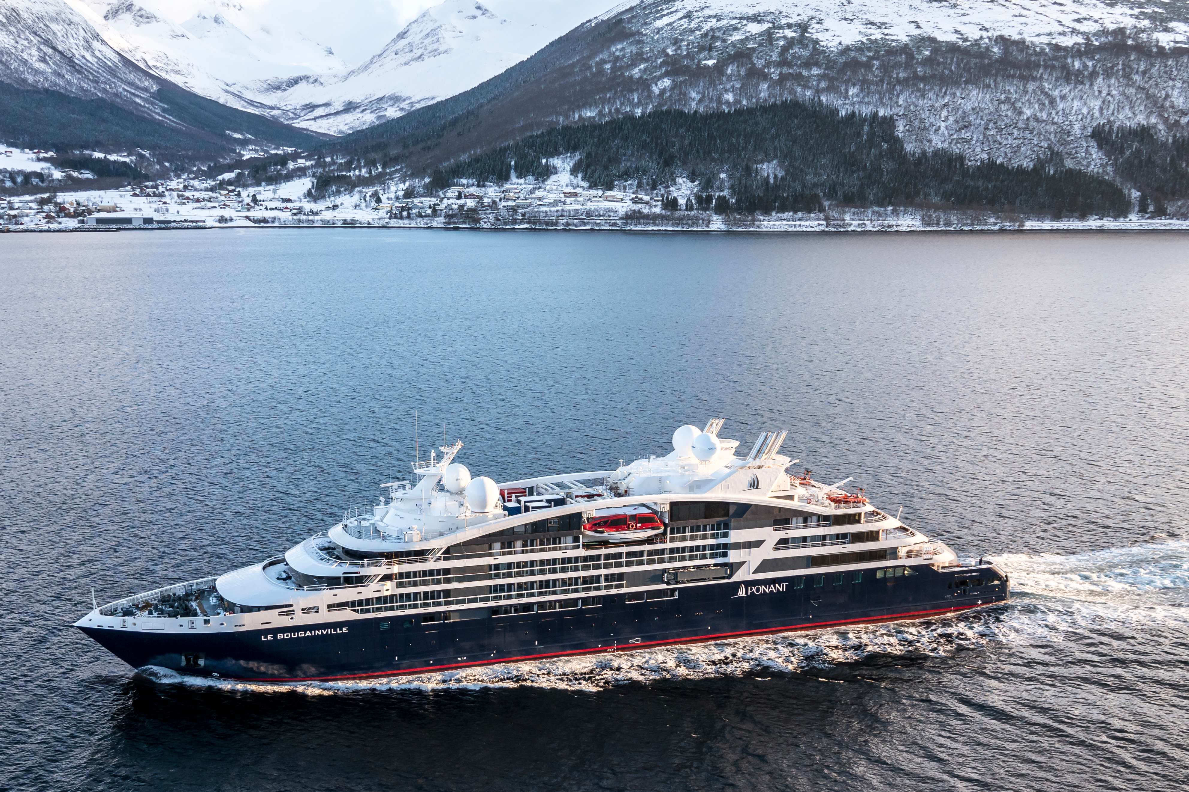 Ponant Explorers - Le Bougainville in Norway