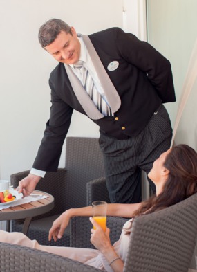 Best cruise lines for singles: Crystal Cruises