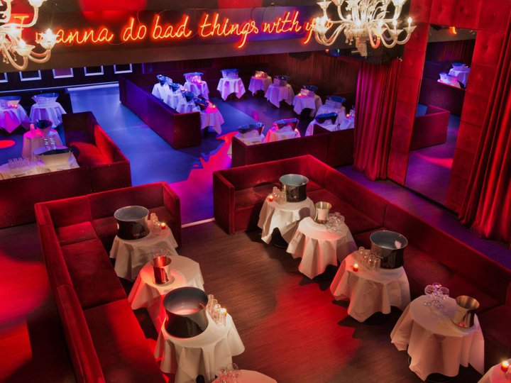 L'oiseau du cabaret Paris 75008
