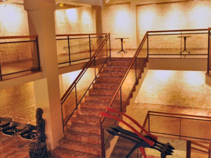 Galerie brute Paris 75006