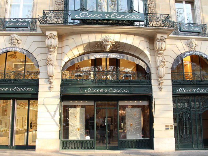 Paris 75008