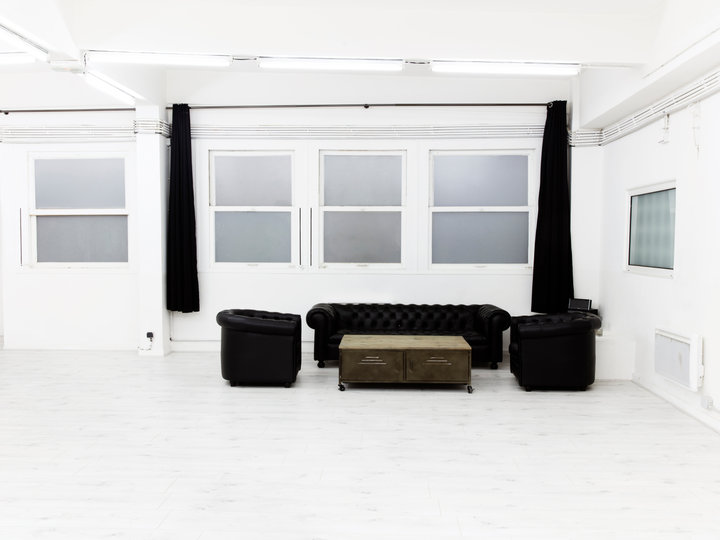 Le Showroom Blanc  Paris 75010