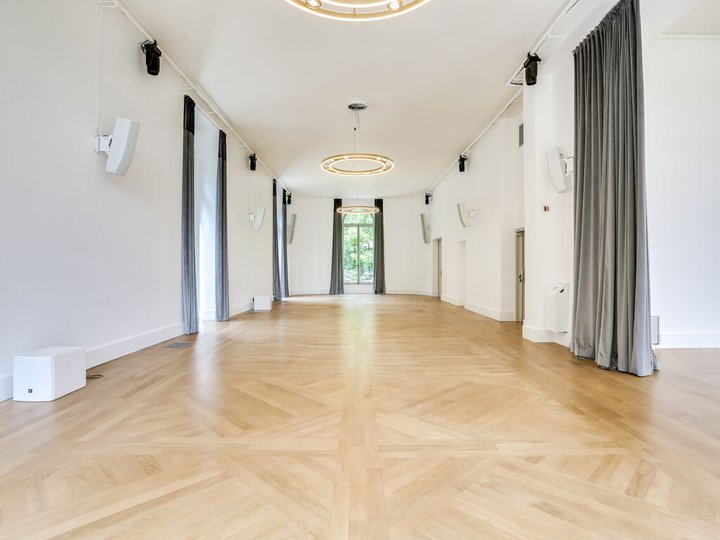 Le Château Paris 75116