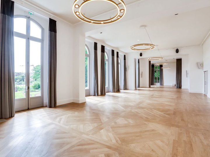 Le Château Paris 75116