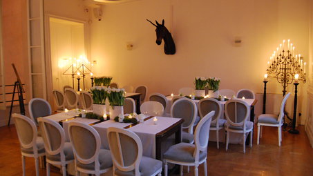 LaCourduMaraisDîner.JPG