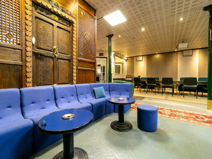 L'Espace Saint-Pétersbourg Paris 75008