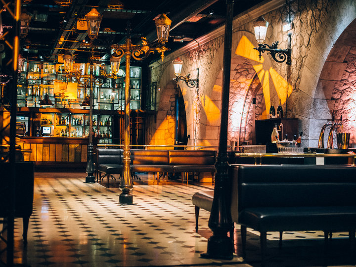 Club Alexandre III Paris 75007