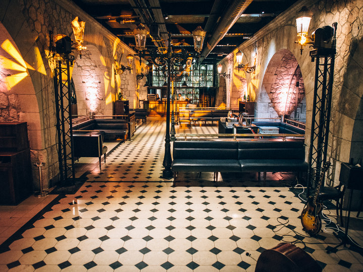 Club Alexandre III Paris 75007
