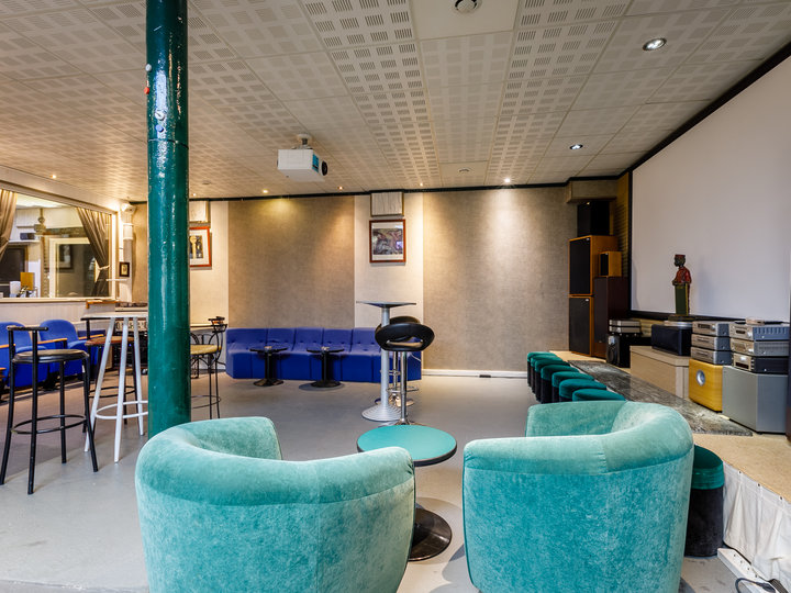 L'Espace Saint-Pétersbourg Paris 75008
