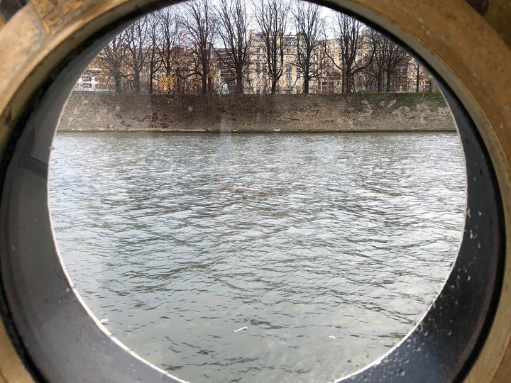 Bateau de Sèvres  Sèvres 