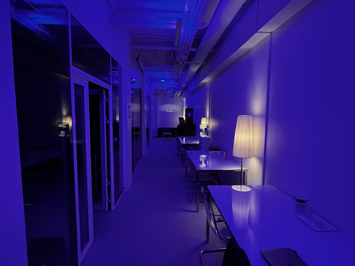 Le studio TV Paris 75116