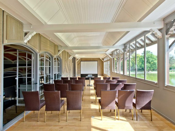 Le manoir des étangs Paris 75116