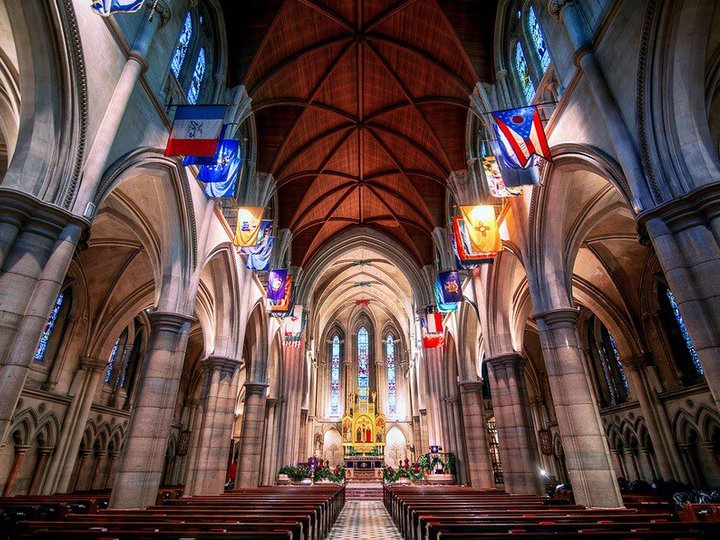 La Cathédrale George  Paris 75008