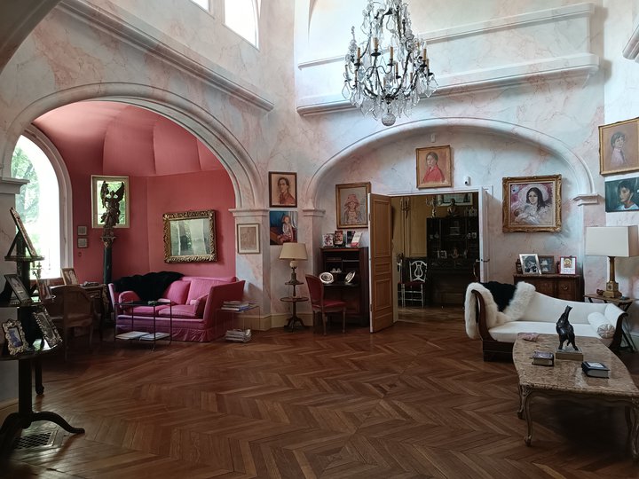 L'hôtel Particulier de la Dame de Fer  Paris 75007