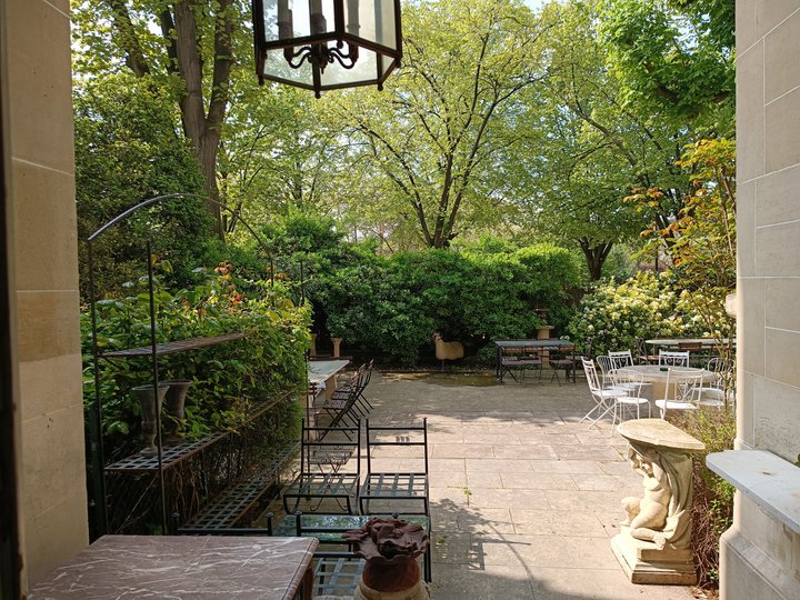 L'hôtel Particulier de la Dame de Fer  Paris 75007