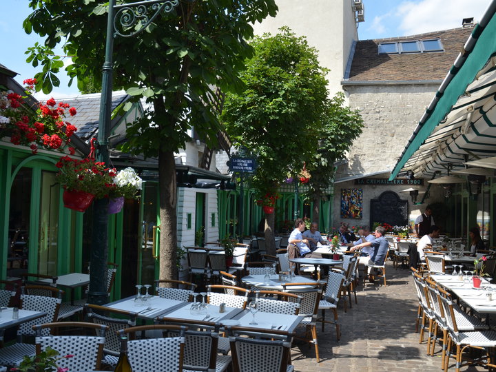 Le Restaurant Place du Tertre Paris 75018