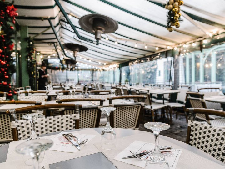 Le Restaurant Place du Tertre Paris 75018