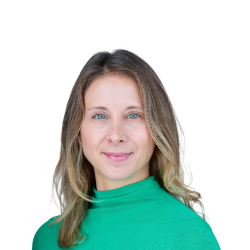 Priscila Dexheimer, Affiliate & Partnerships Director at 1st Formations.