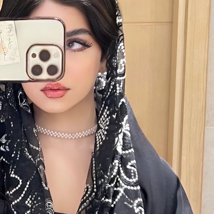 Bint Al Noor - بنت النور