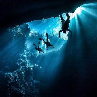 Cenote diving