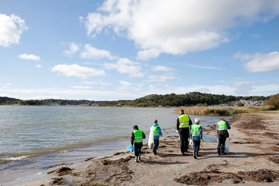 beach cleanup