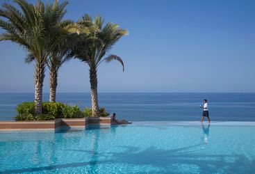 Pool at Shangiri- la Barr al Jissah, luxury hotel in Muscat, Oman