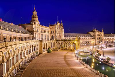Plaza de España by night