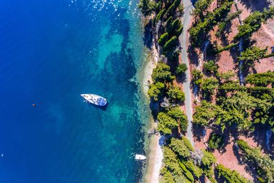 sailing in greece