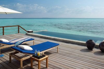 Four Seasons private villa sundeck