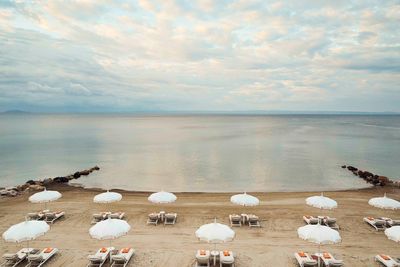 beach sun loungers