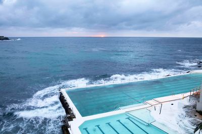 bondi beach swimming pool