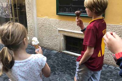 children walking in rome