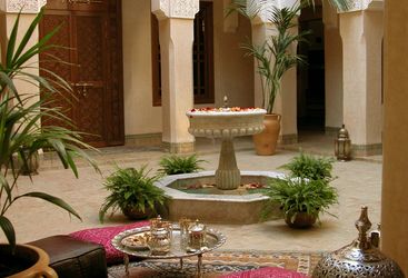 Riad Kniza courtyard and kushions