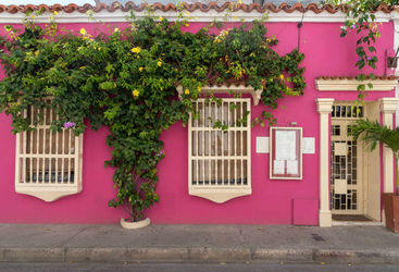 Bright pink building in Cartagena