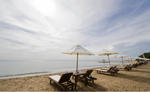 Sanur Beach in Bali sunloungers