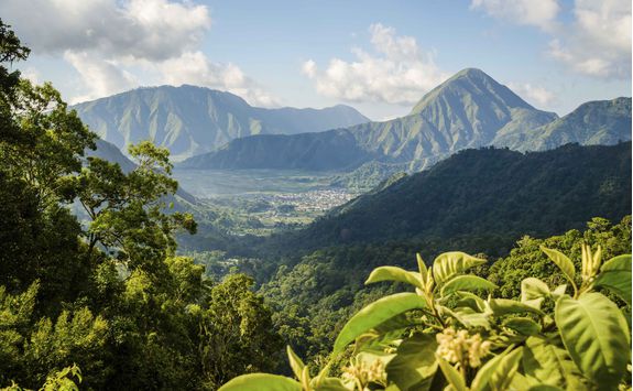 Lombok mountain scenery