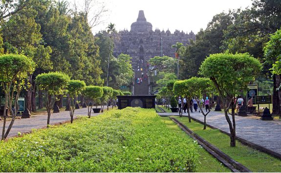 borobudur temple java indonesia