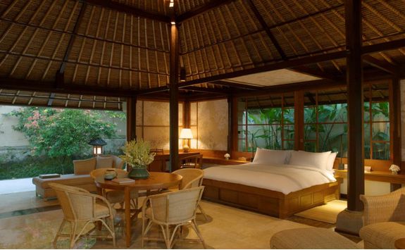 amandari suite interior