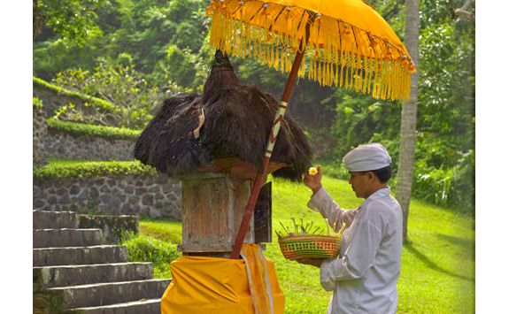 bali offering