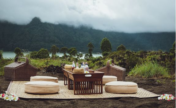 A luxurious picnic in Bali